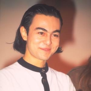 Serdar Ortaç – Emre Plak